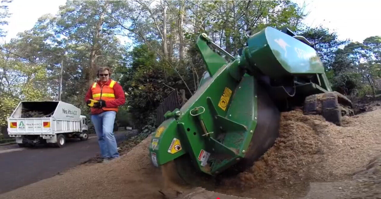 SP7015TRX Industry Leader 66HP Diesel and Remote Control