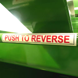 2015 Commercial wood chipper feed reverse bar