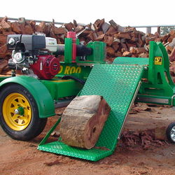 HLS Splits 30Tonne Of Australian Red Gum