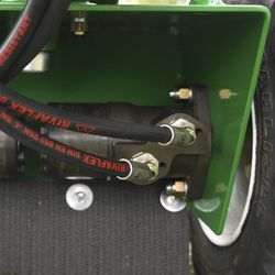 Independent Hydraulic Wheel Drive Motors Allow the Operator to Achieve a Single Wheel Pivot at the Stump